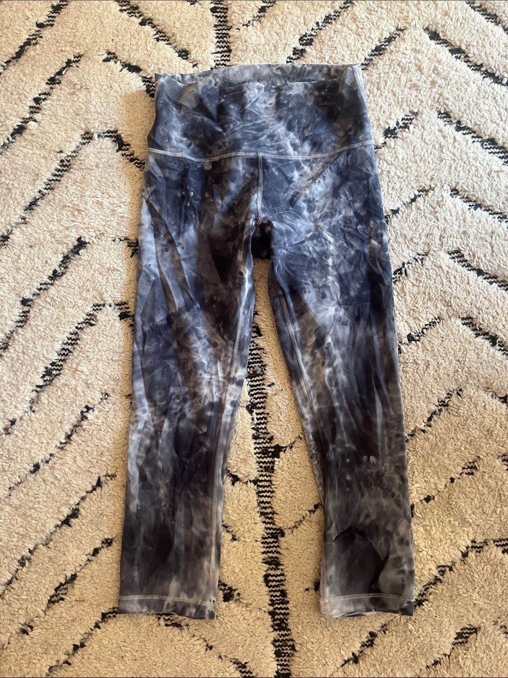 Lululemon Cropped Tie-Dye Leggings